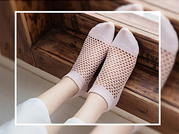 Chaussettes de yoga anti-dérapantes en coton respirant 36-40