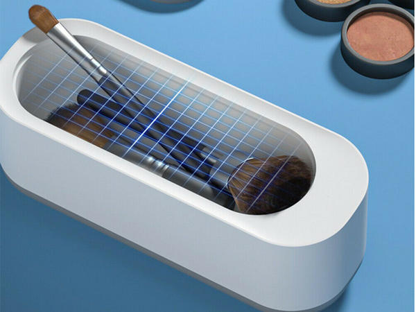 Vibracinė plovimo priemonė juvelyriniams akiniams valyti