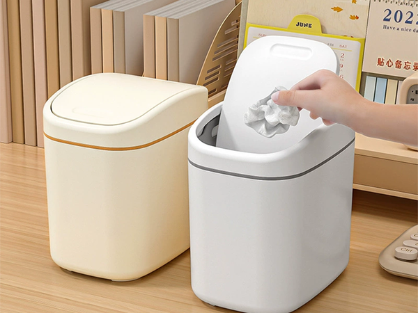 Coș de gunoi mini pentru baie container cu capac 2 l