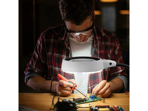 Suurendusklaas kosmeetiline led lamp