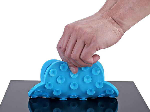 Anti-stress tray licking mat for dog paw