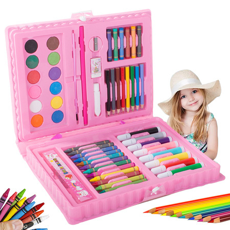 Set d'artiste pour la peinture dans l'emballage 68 pcs