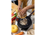 Non-stick gas ingrediate furnishing patient 24cm
