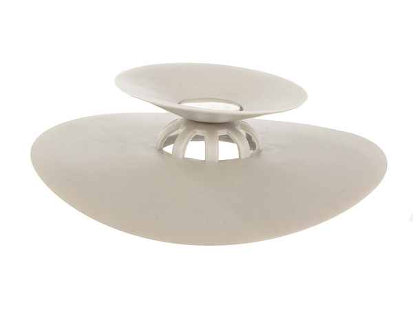 Silicone plug with a strainer for the sink