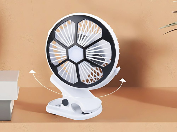 Namizni ventilator stoječi ventilator z lučjo 3 načini polnjenja