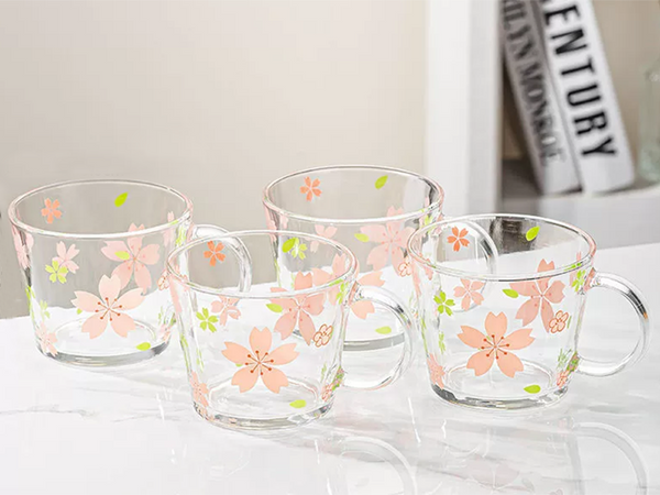 Juego de vajilla: cuencos, tazas, tazas de café y ensaladeras de cristal con diseño floral, 6 piezas.