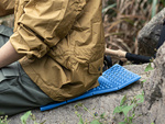 Schaumstoff faltende wandermatte thermische sitzgelegenheit carimata in den bergen
