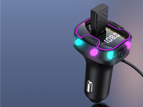 Bluetooth autós adóvevő fm 3x usb c típusú adapter töltő