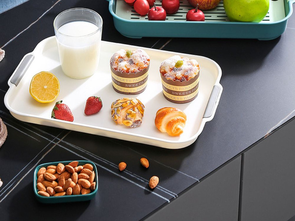 Plateau de cuisine pour servir le petit-déjeuner, les boissons, les gâteaux et les desserts en plastique