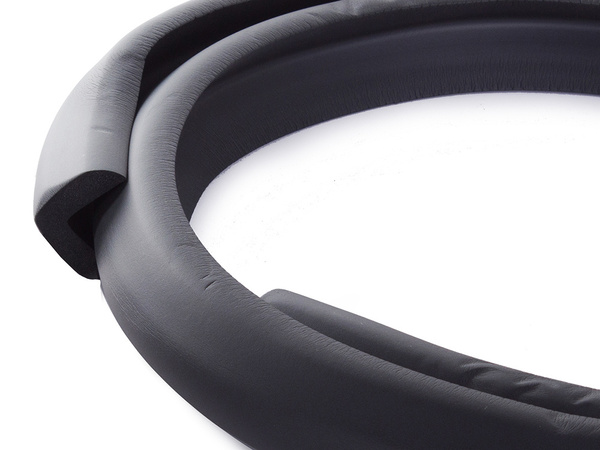 Pěnová páska na nábytek 2m