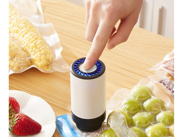 Pompe à vide pour sacs sous vide alimentaires