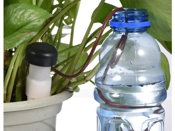 Système d'irrigation pour pots de fleurs 2 x distributeur