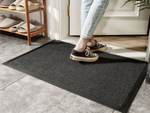 Felpudo de goma para zapatos bajo la puerta principal de la casa 60 x 90