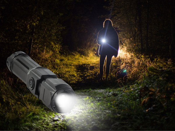 Torche led tactique rechargeable zoom xpe led militaire forte police