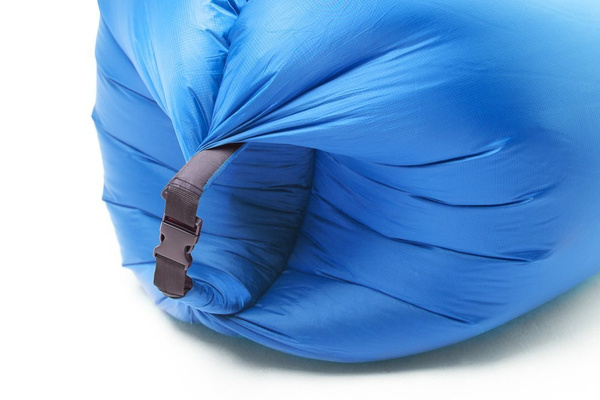 Nadmuchiwana rozkładana sofa lazy bag air na plaże fotel materac leżak