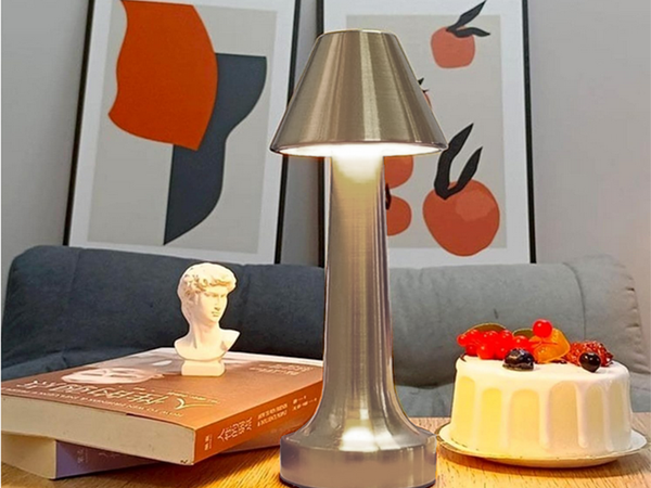 Magamistoa laua öösel lamp 3 sammu traadita