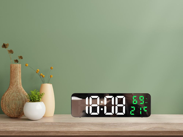 Elektronické hodiny digitální led budík teploměr zrcadlo stojící usb baterie