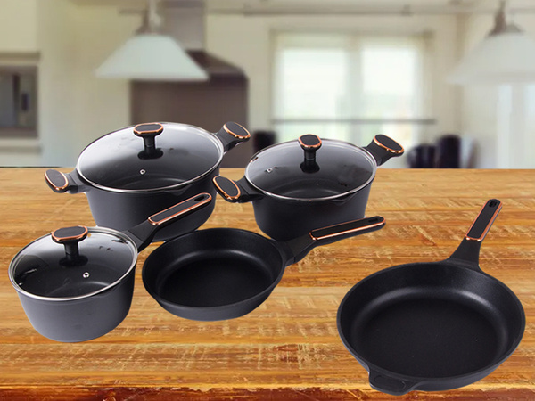 Casseroles et poêles set de casseroles 8 el.