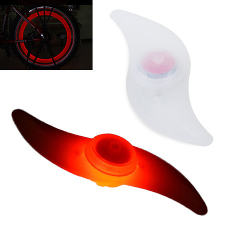 Šviečiantis spoke dangtelis vedė rato dviratis motociklas