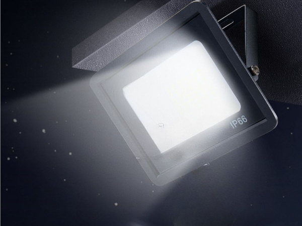 REFLEKTOR HALOGÉN REFLEKTOR LED 30W 6000K KÜLTÉRI VÍZÁLLÓ IP66