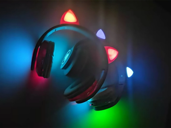 Belaidės ausinės "bluetooth" radijo fm mp3 katės ausys led apšvietimas