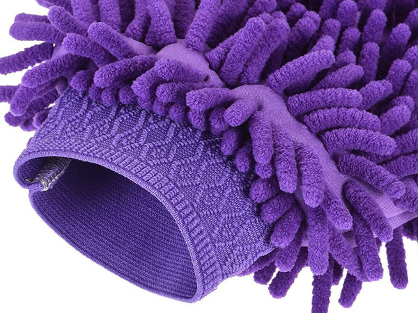 Guante de tela de microfibra para limpiar el lavado de coches en la mano