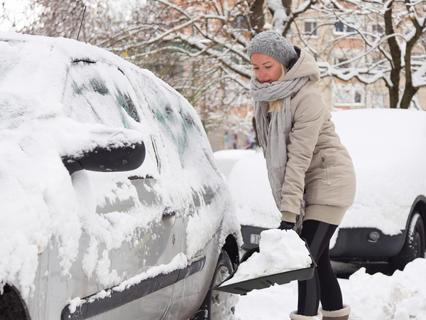 Pelle a neige voiture pelle pliante pelle a neige