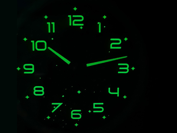 Gran reloj fluorescente de pared estrellas 30cm