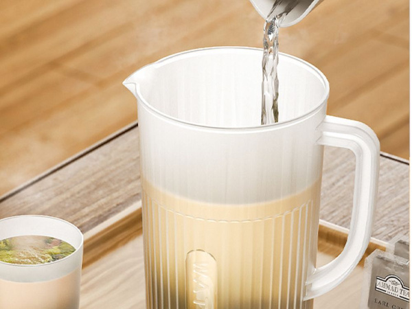 3l plastová džbánková nádobka s viečkom na vodu, džús, nápoje, limonádu, veľká kapacita