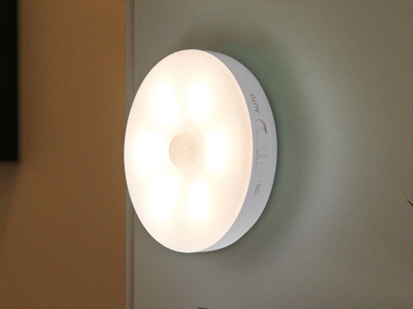 Samolepicí led lampa se soumrakem až do svítání noční světlo pro schody