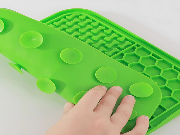 Silikonová antirestruktivní podložka na jídlo pro psy/kočky 20cm