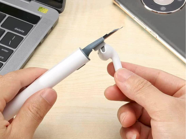 Puhastuskomplekt telefonitorude jaoks