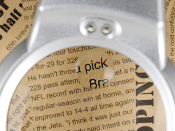 Loupe de bureau avec 2 leds 2x 6x bras réglable