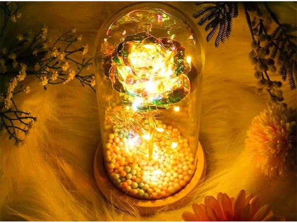 Örök rózsa üvegben vezetett világító üveg dobozban nőnapi ajándék