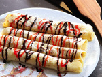 Spatule à crêpes avec rouleau à pâtisserie pour les omelettes aux crêpes