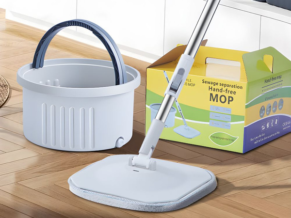 Flat square mop with rotating bucket drainage microfibre cover