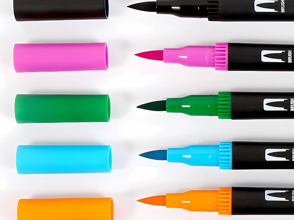 MARKER PEN SET 100 COLOURS WATERCOLOUR MARKERS DOUBLE-SIDED + CASE