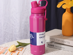 Termo térmico con asa, capacidad 700 ml, para bebidas frías y calientes.