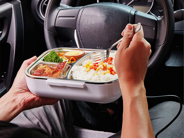 Elektrická vyhrievaná nádoba na obedy do pracovného auta
