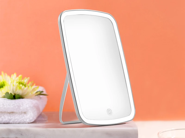 Miroir de maquillage cosmétique éclairé par led