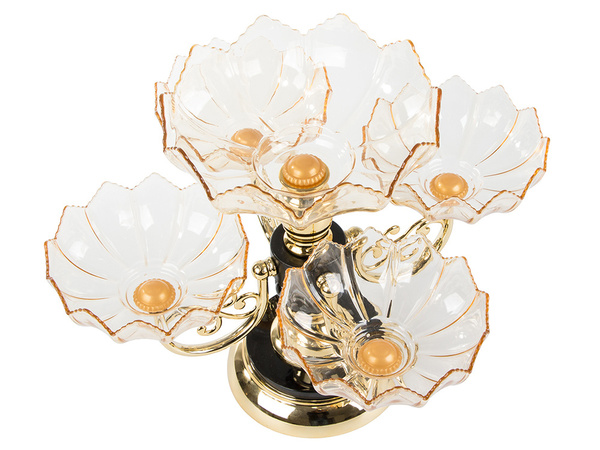 Kuhjatud kookide kandik puuvilja maiustused pöörlev kandik