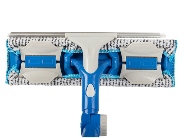 Ostrekovač okien s teleskopickým stieračom