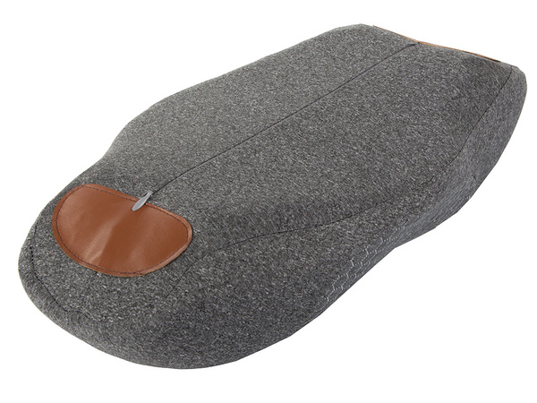 Orthopaedic sleeping pillow under neck support profiled foam