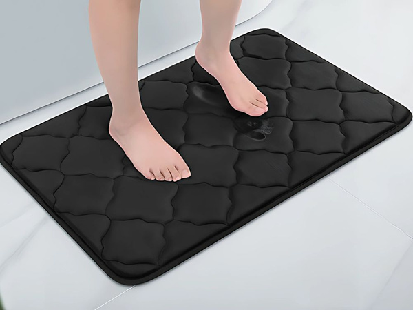 Vannas istabas paklājs melns mīksts ūdens absorbējošs pretslīdēšanas atmiņas putas