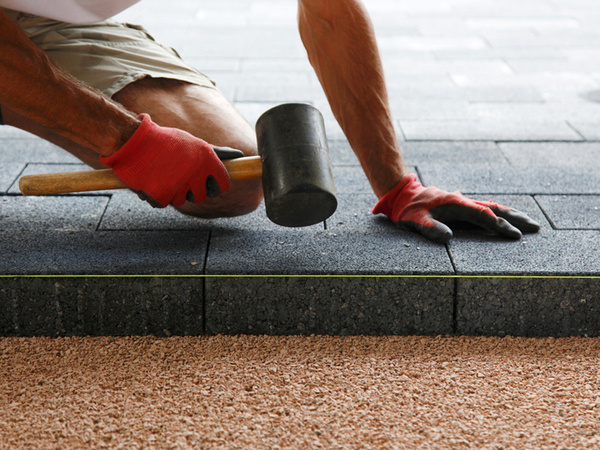 Maza de goma para pavimentación sin retroceso