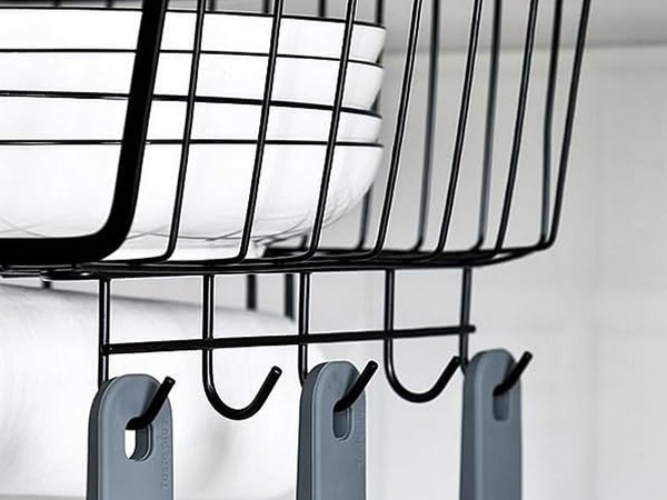 Metāla grozs zem skapja augšas 5 āķi papīra turētājs