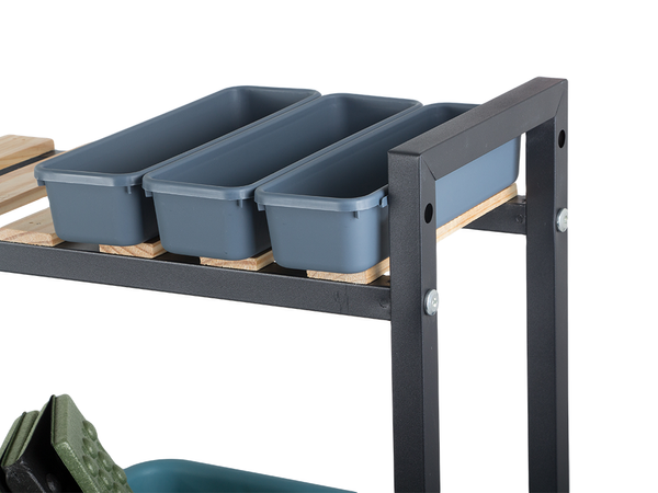 Puidust lillepeenar potilillede jaoks kahekorruseline riiul ratastel terrassil