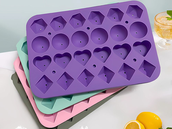 Moule à glaçons en silicone 3D en forme de cœur, boule, diamant et cube pour boissons