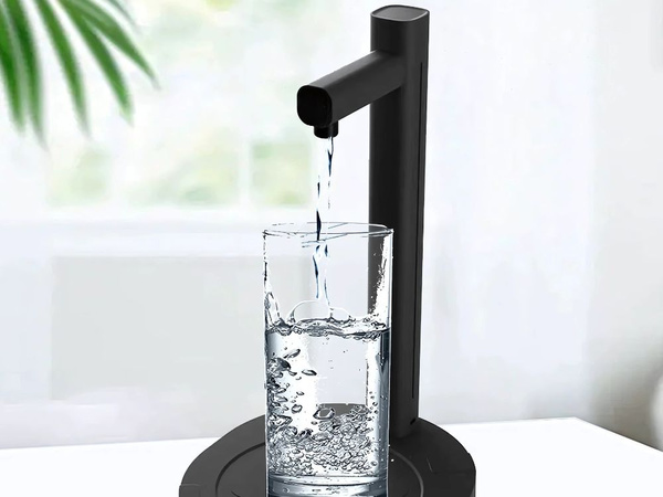 Veedosaator automaatne surunupuga pump koos toruga usb kanistrile