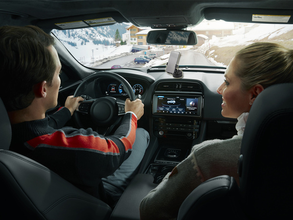 DRŽIAK NA AUTO K802 (100)